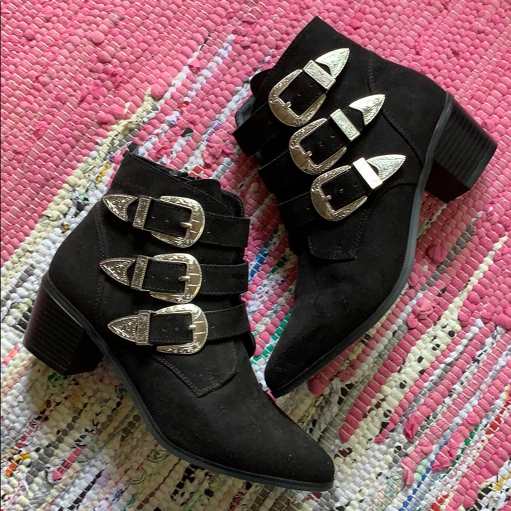 Suede Western Heeled Booties Sz 8, Forever 21